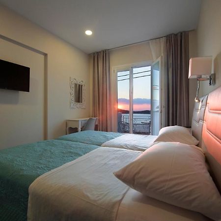 Hyperion Hotel Myrties ภายนอก รูปภาพ