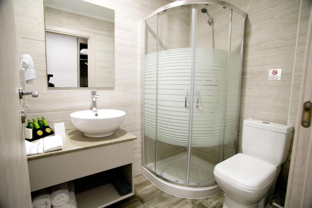 Hyperion Hotel Myrties ภายนอก รูปภาพ